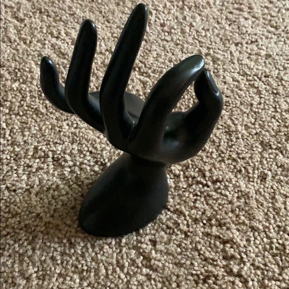 Ring holder! - Picture 2 of 2